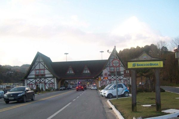 campos do jordao pousada la toscana 13